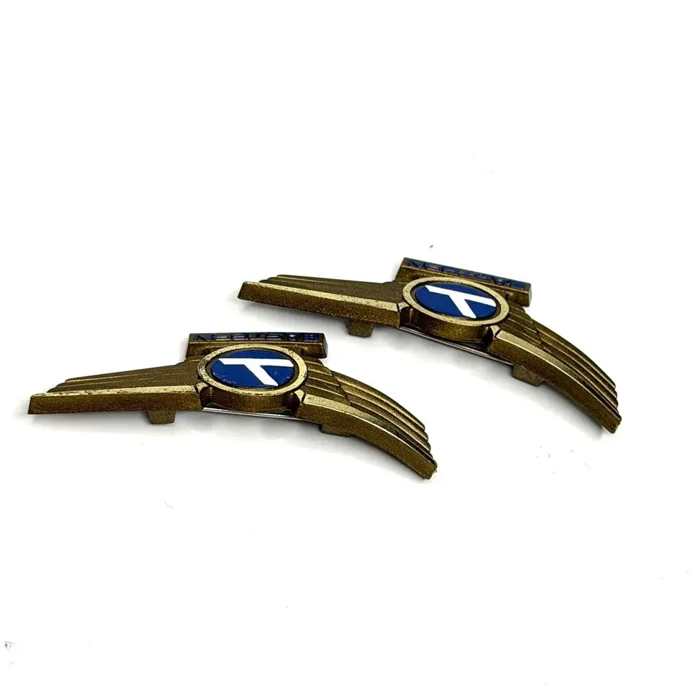 Pair NOS Vintage Eastern Airlines Junior Pilot Curved Wing Pin Stoffel Seals